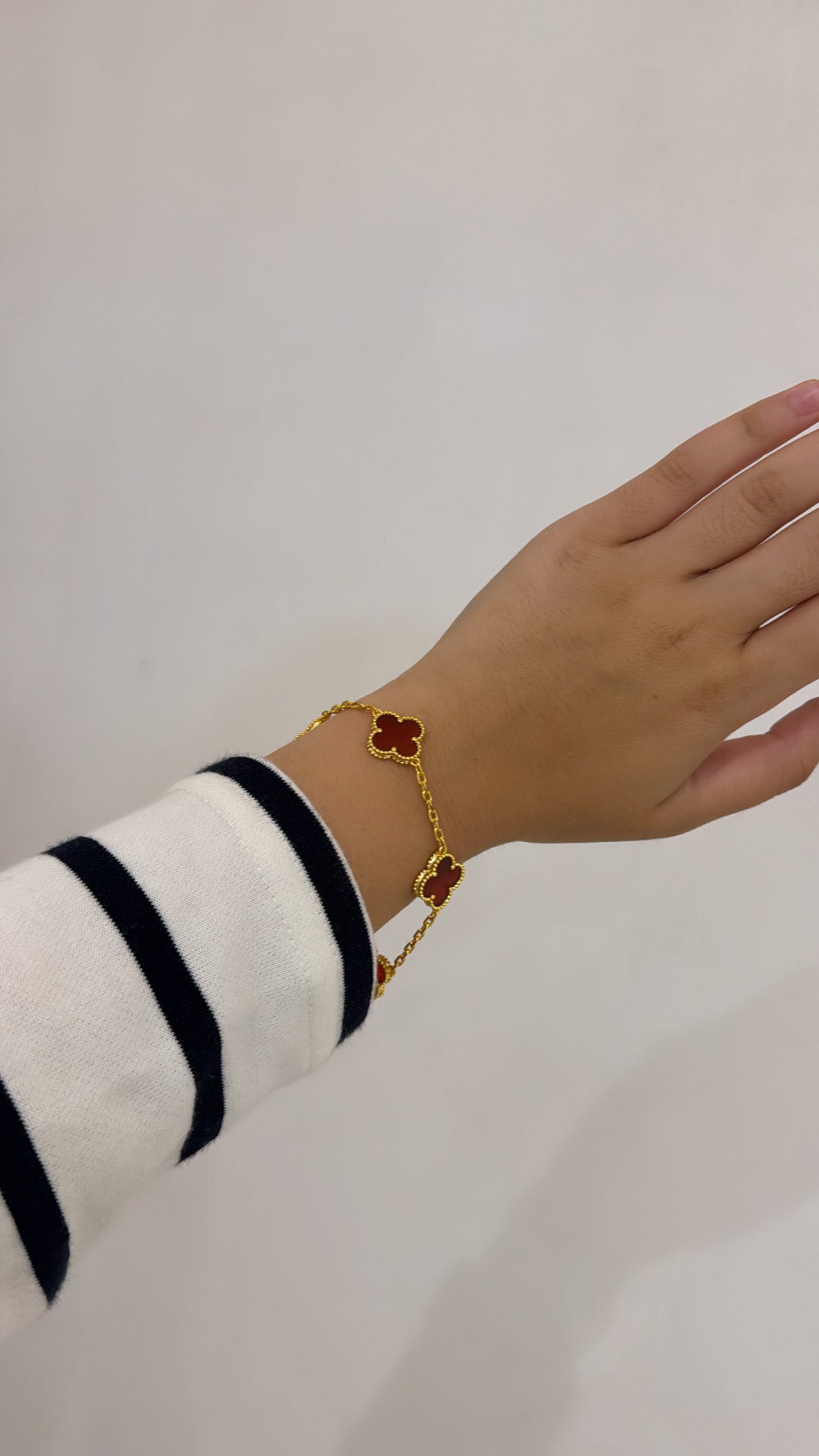 Bow Clover💧 (8891413299529)